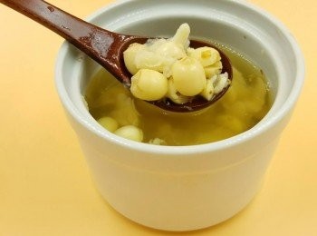 step2: 桂花燉蓮子百合完成