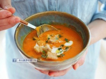 step11: 吃時加入乳酪(優格)、多士(吐司)和百里香和初榨橄欖油。