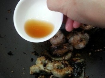 step11: 再讚紹興酒炒勻