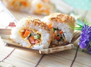 step6: 美味健康兼具飽足感與零負擔的加州酪梨雞絲米捲完成囉!