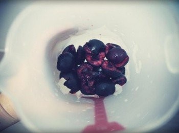 step2: 櫻桃洗乾淨後去籽!!!