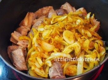 step3: 下咖喱粉，咖喱磚