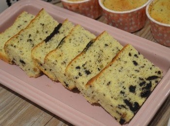 step10: （可用竹籤在蛋糕中心處插入，拿出無沾黏麵糊就表示熟）