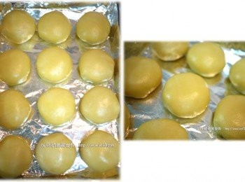 step15: 3 收口面朝下
4 全部做好即可放入烤箱