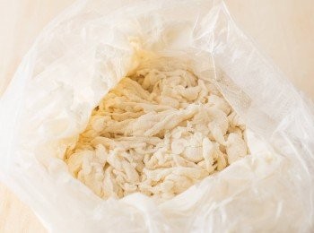 step5: 麵粉中途呈現結塊狀