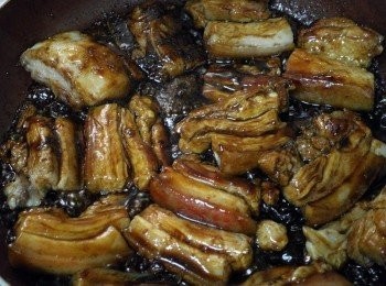 step8: 全部拌炒至糖色入味