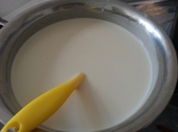 step8: 將所有以上材料攪匀，隔篩。