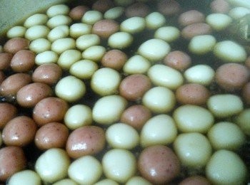 step7: 放入紅湯中即可。