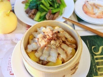 step4: 飯煮好了，蒸肉也好了！^^