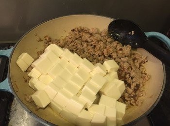 step4: 4. 落豆腐粒，輕輕撈均