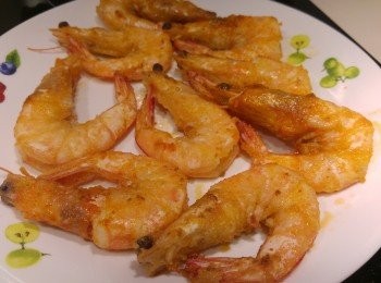 step4: 蝦先攞起備用。