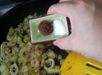 step7: 落鹽及砂糖調味