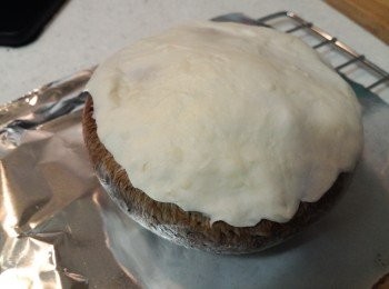 step6: 最後蓋上酥皮, 放進烤箱