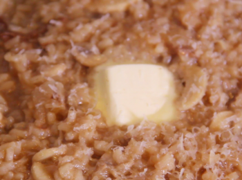 step13: 試味，無問題後離火加入磨碎巴馬臣芝士及牛油