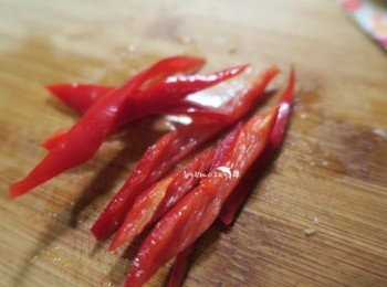 step2: 辣椒切絲