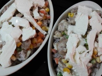 step10: 舖上MOZZARELLA CHEESE