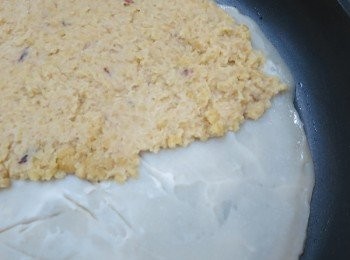 step10: 餅皮一半抹平豆蓉及可