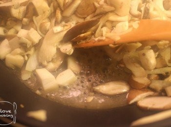 step5: 炒至軟身及出水