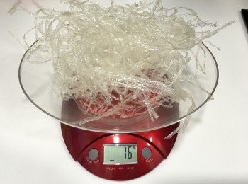 step1: 大菜於超市或糧油雜貨店有售

預備材料:
大菜 16g、水 1100 ml、冰糖 100g、雞蛋 1隻