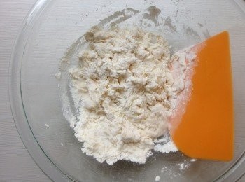 step13: [原色水餃皮]製作方式請參考:(菠菜水餃皮)。