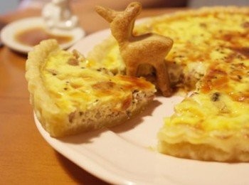 step16: 開動囉^^ 大派小派你要哪一派呢!? 一切開來香氣四溢..派皮吃起來外酥內軟呢!!