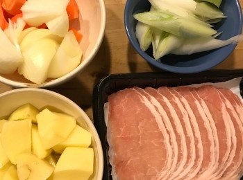 step1: <span class="group_1">食材</span>準備妥當