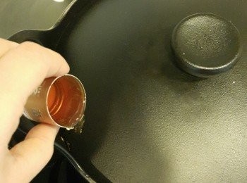 step7: 在煲邊落少許紹興酒，轉大火煮幾分鐘