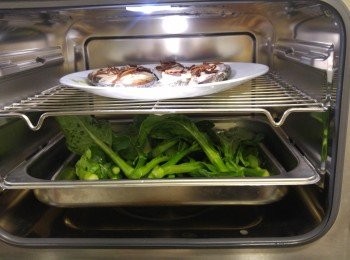 step4: 蒸爐100度蒸6分鐘。