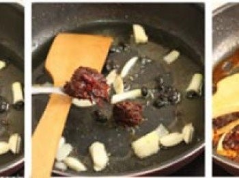 step3: 鍋裡留少許底油，爆香薑蒜片和豆豉，然後放入兩匙郫縣豆瓣醬，小火炒出紅油，然後可以倒入2匙清水煮開。