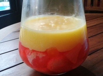 step4: 加卡士達，再放入冰箱使之完全凝固