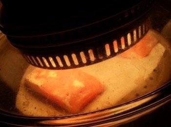 step4: 220度先波8分鐘,反轉再波6-8分鐘(如用焗爐用230度焗約15分鐘,需目測)