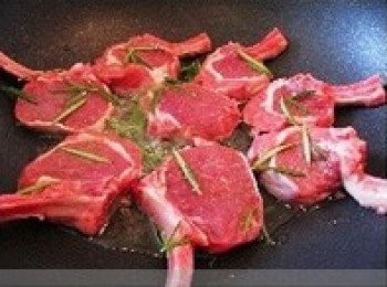 step6: 整齊放入羊肋排