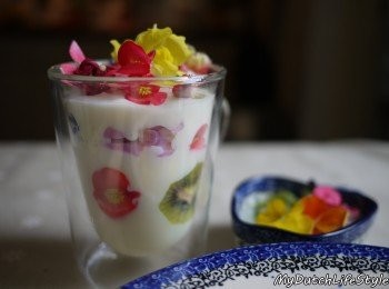 step2: 「花漾!水果優格」透明杯版，還可以邊吃邊欣賞喔~