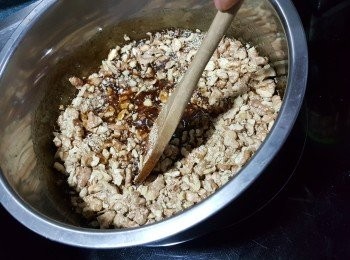 step16: 熄火加入合桃肉快手拌勻