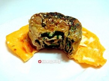 step15: 一口咬下，裡頭有滿滿的葱花，好幸福。