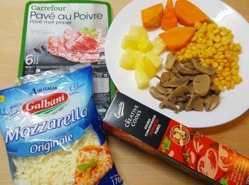 step1: 準備好所有材料，將紅菜頭加入少許水份攪拌成汁。