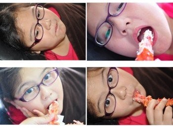 step9: 等到有些生氣的Q妹，趕緊先餵一口消消氣!這麼尊貴級的享受，最後當然吃的超級開心囉!