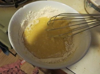 step4: 倒入模型杯，七分满，蒸10~15分钟。