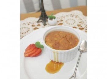 step17: 不用幾分鐘舒芙蕾就會慢慢消下去了~所以要趕在消氣之前趕快拍它澎澎的可愛模樣喔:)