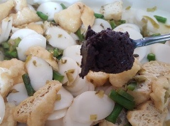 step4: 再加入所有<span class="group_2">醬料</span>炒勻。