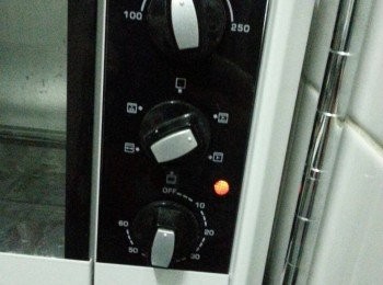 step4: 預熱焗爐160度10分鐘