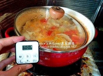 step12: 用中火煲滾後轉慢火煲1小時