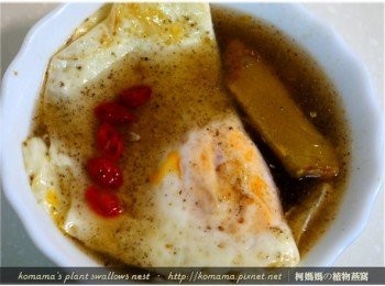 step7: 花不到5分鍾的時間，一道簡單又懷念的料理，即可熱騰騰上桌享用。