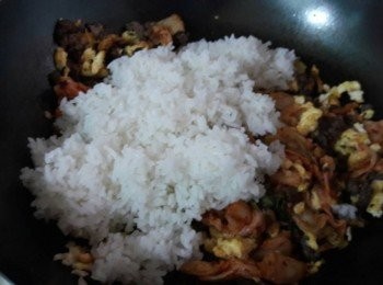 step6: 加入白飯同炒