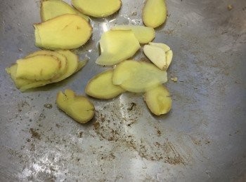 step7: 爆香薑片
