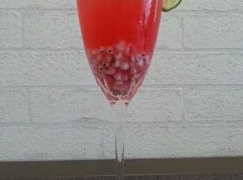 step5: 每杯加入少許生熟薏米即成。