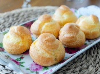 step7: 放入已預熱200度焗爐，焗約20分鐘，至金黃色即成，放在涼架上待涼