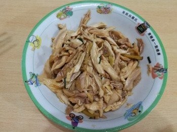 step10: 倒下蒸雞時出的雞油，再翻炒。