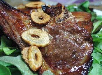 step5: 蒜香十足的羊排~好吃!!