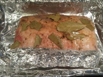 step3: 先預熱水波爐過熱水蒸氣功能120度, 時間調較45分鐘, 羊架骨需用錫紙包一包。